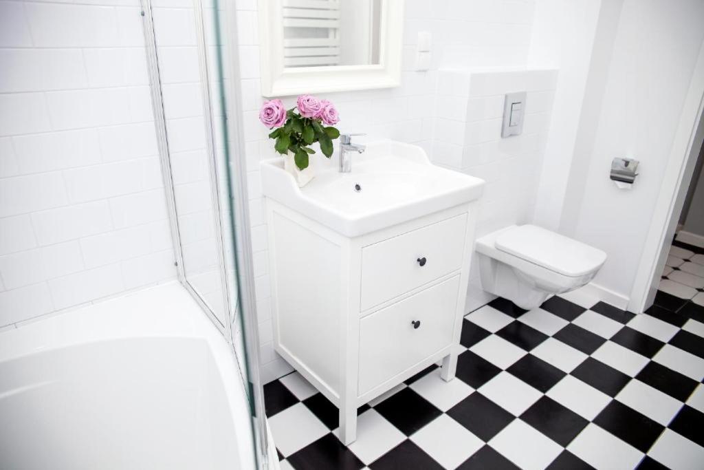 Sopot Airport Apartment Bagian luar foto
