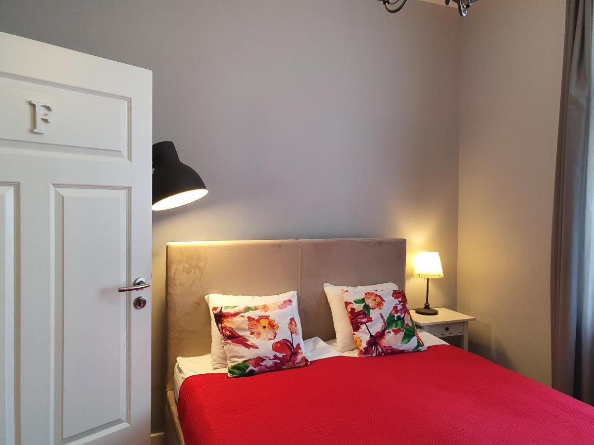 Sopot Airport Apartment Bagian luar foto