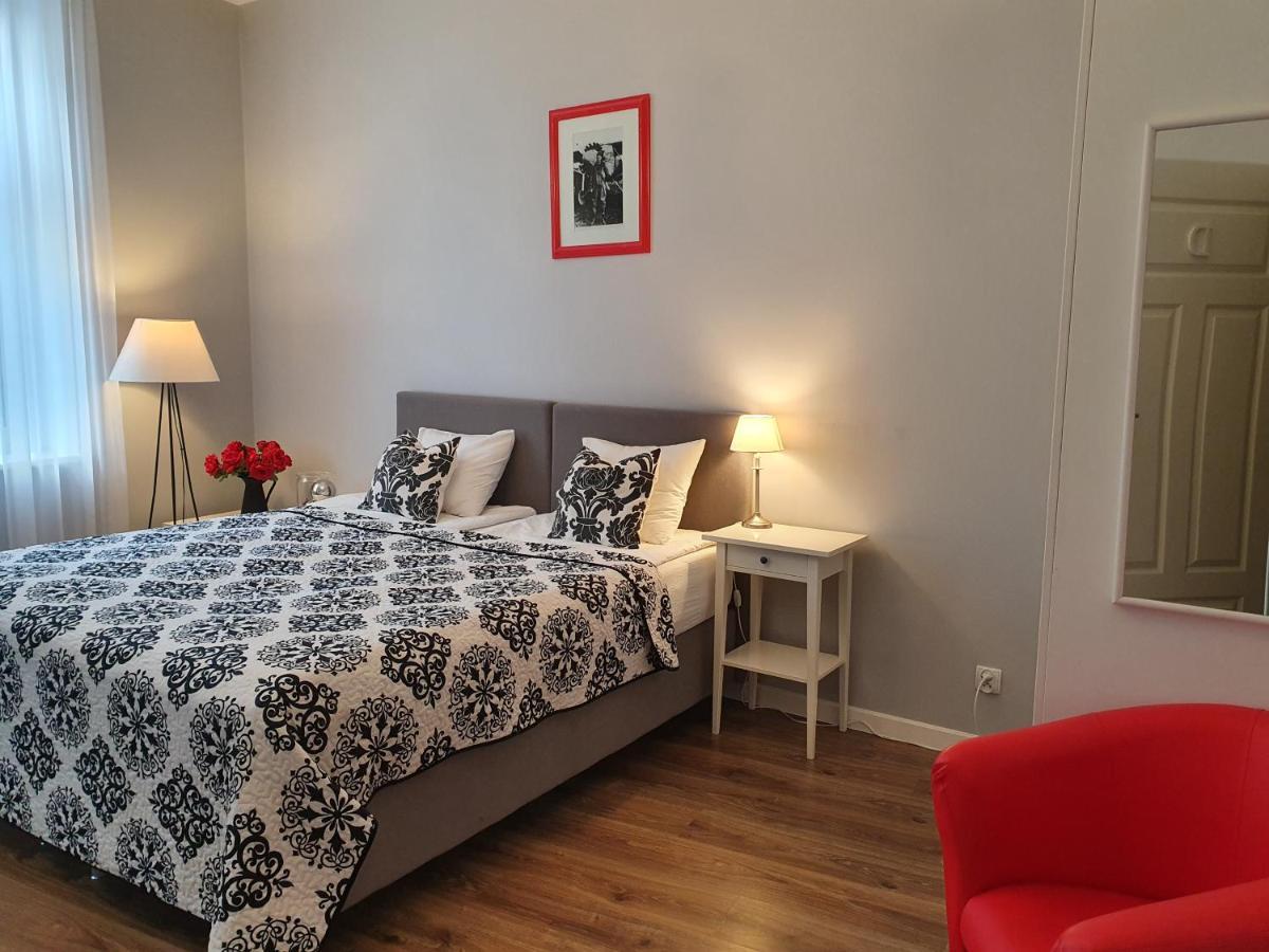 Sopot Airport Apartment Bagian luar foto