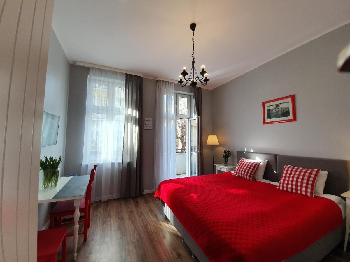 Sopot Airport Apartment Bagian luar foto
