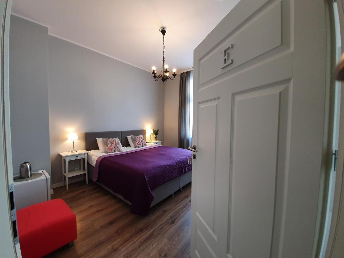 Sopot Airport Apartment Bagian luar foto