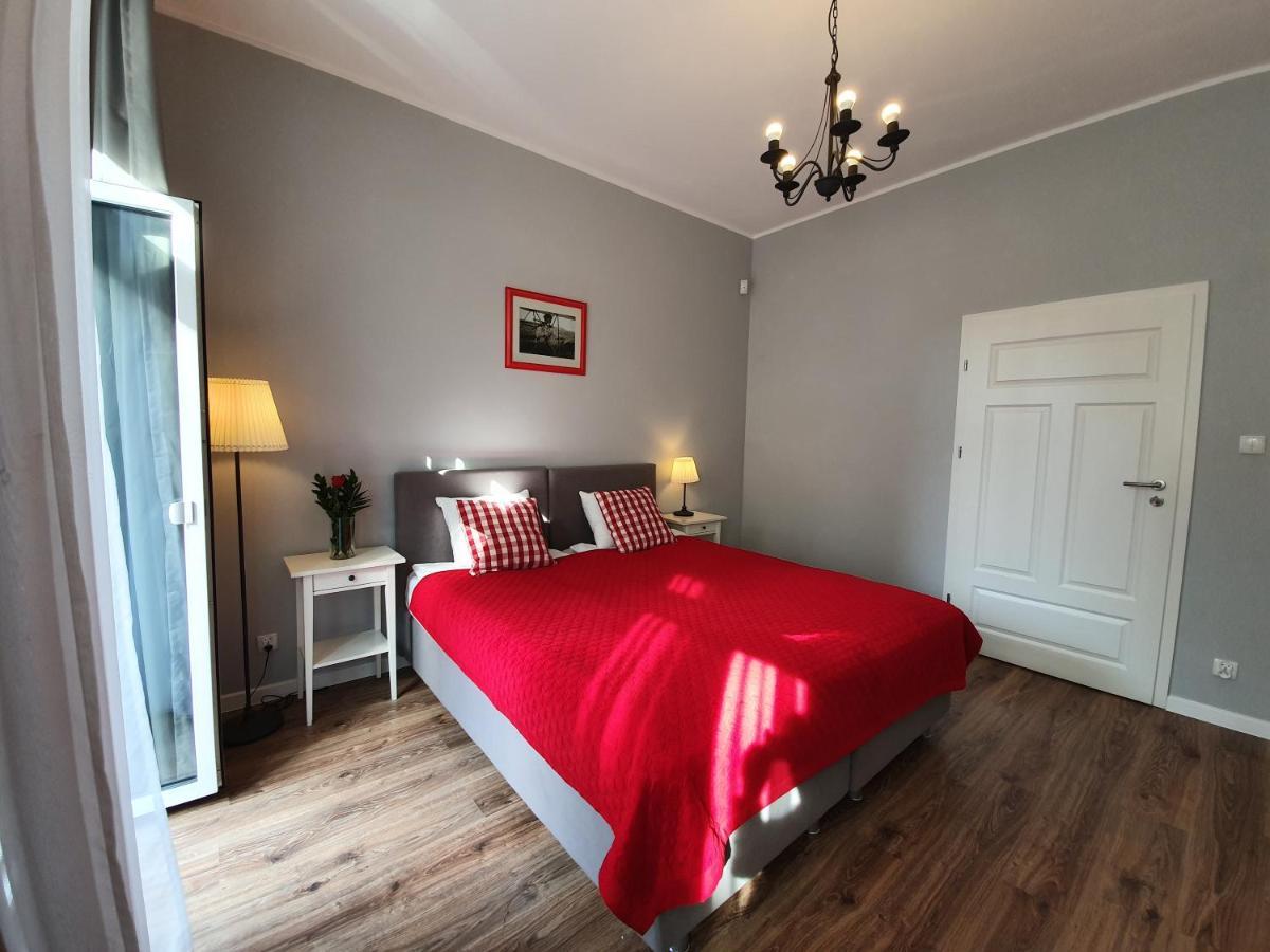 Sopot Airport Apartment Bagian luar foto